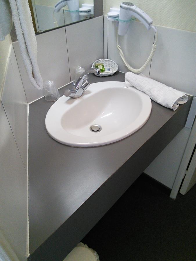 Hotel Du Commerce Tronget Zewnętrze zdjęcie