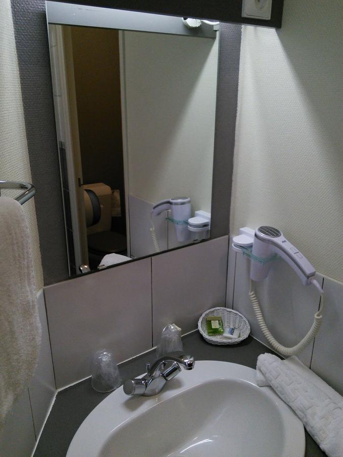 Hotel Du Commerce Tronget Zewnętrze zdjęcie