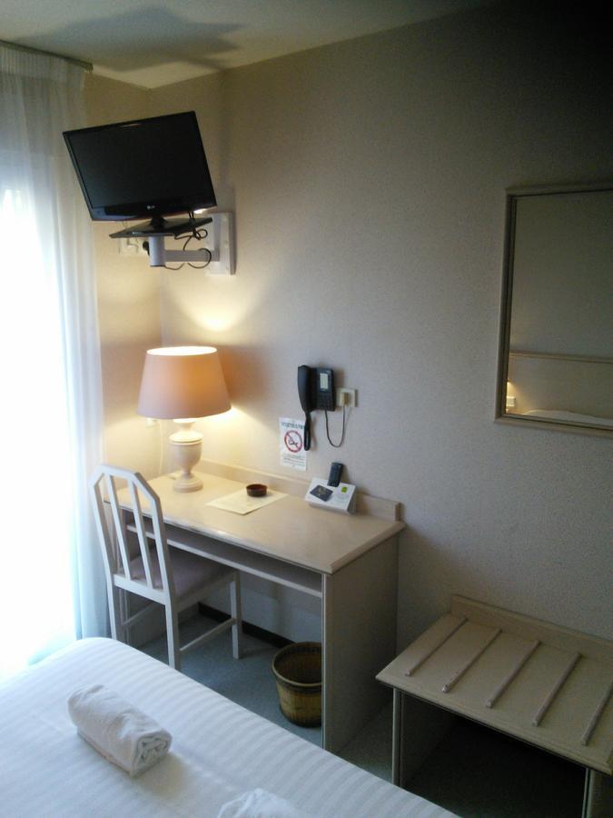 Hotel Du Commerce Tronget Zewnętrze zdjęcie